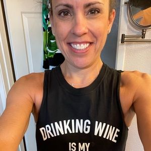 Meet your Posher, Lora